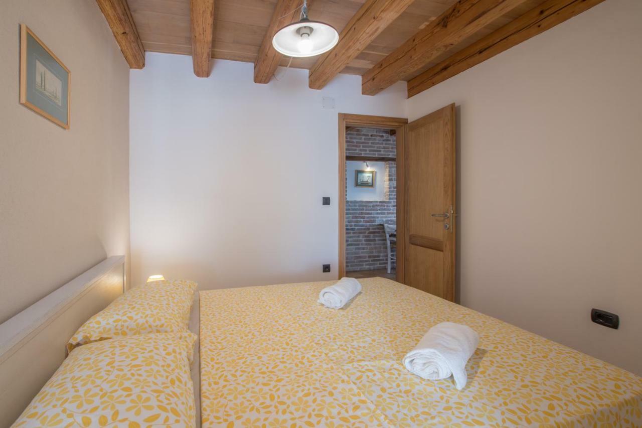 Lana House With Apartments Petrovija ภายนอก รูปภาพ