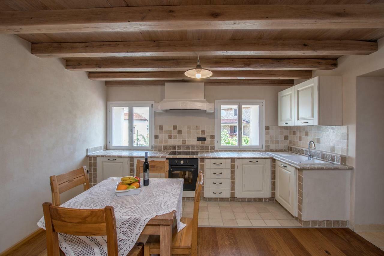 Lana House With Apartments Petrovija ภายนอก รูปภาพ