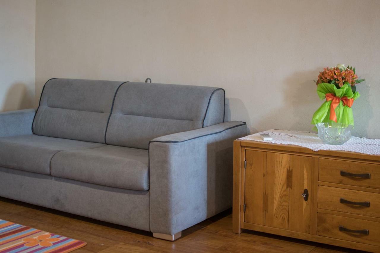 Lana House With Apartments Petrovija ภายนอก รูปภาพ
