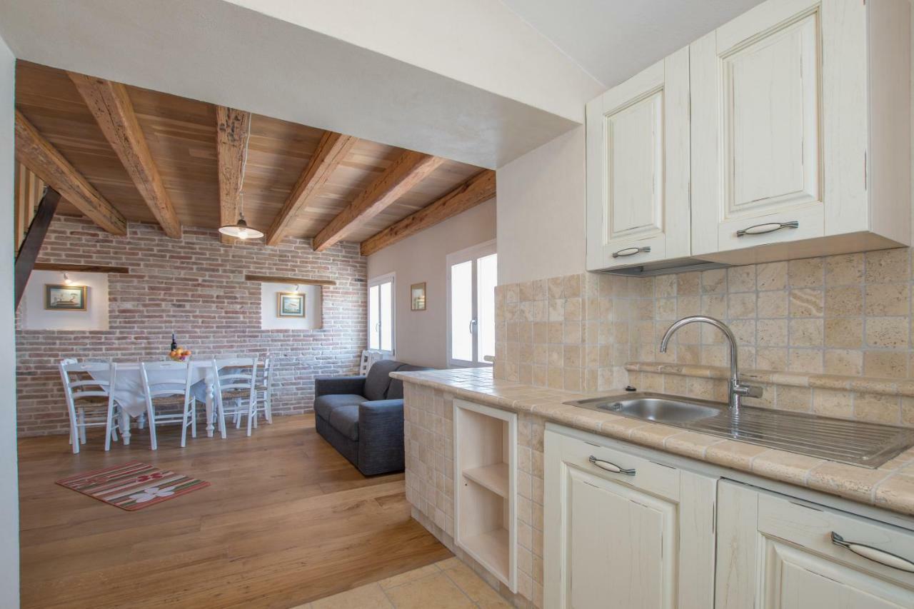 Lana House With Apartments Petrovija ภายนอก รูปภาพ